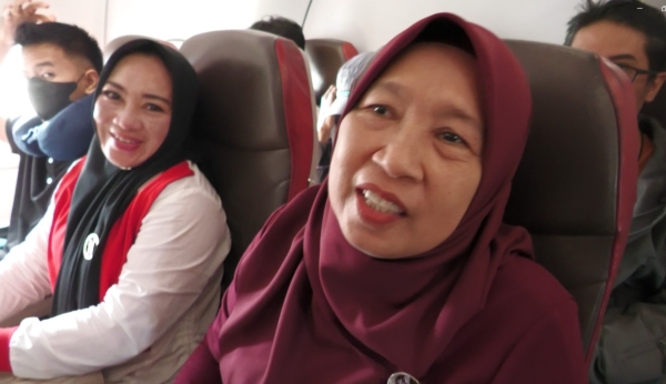 Kabid SMA Dinas DIkbud Sultra, Hj. Ila Nasrah Nusuha 